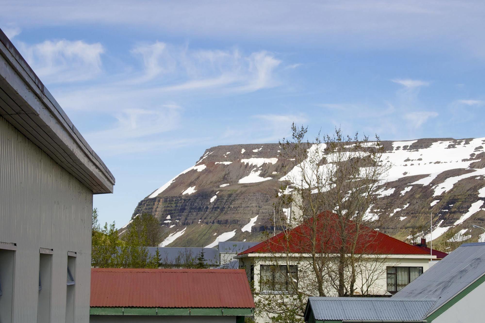 Comfy Guesthouse Westfjords Sudureyri Екстериор снимка