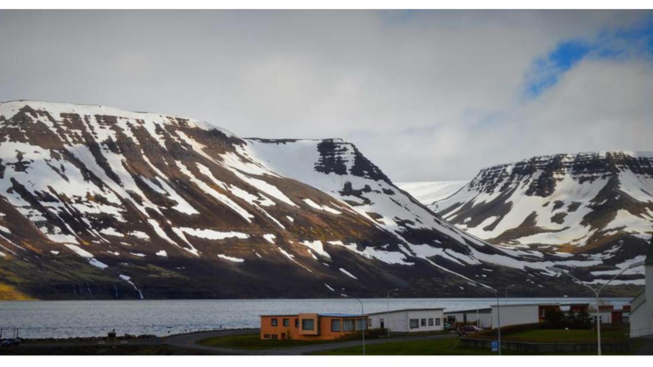 Comfy Guesthouse Westfjords Sudureyri Екстериор снимка