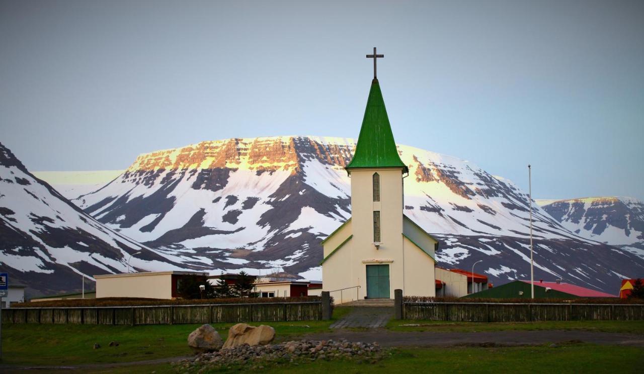 Comfy Guesthouse Westfjords Sudureyri Екстериор снимка